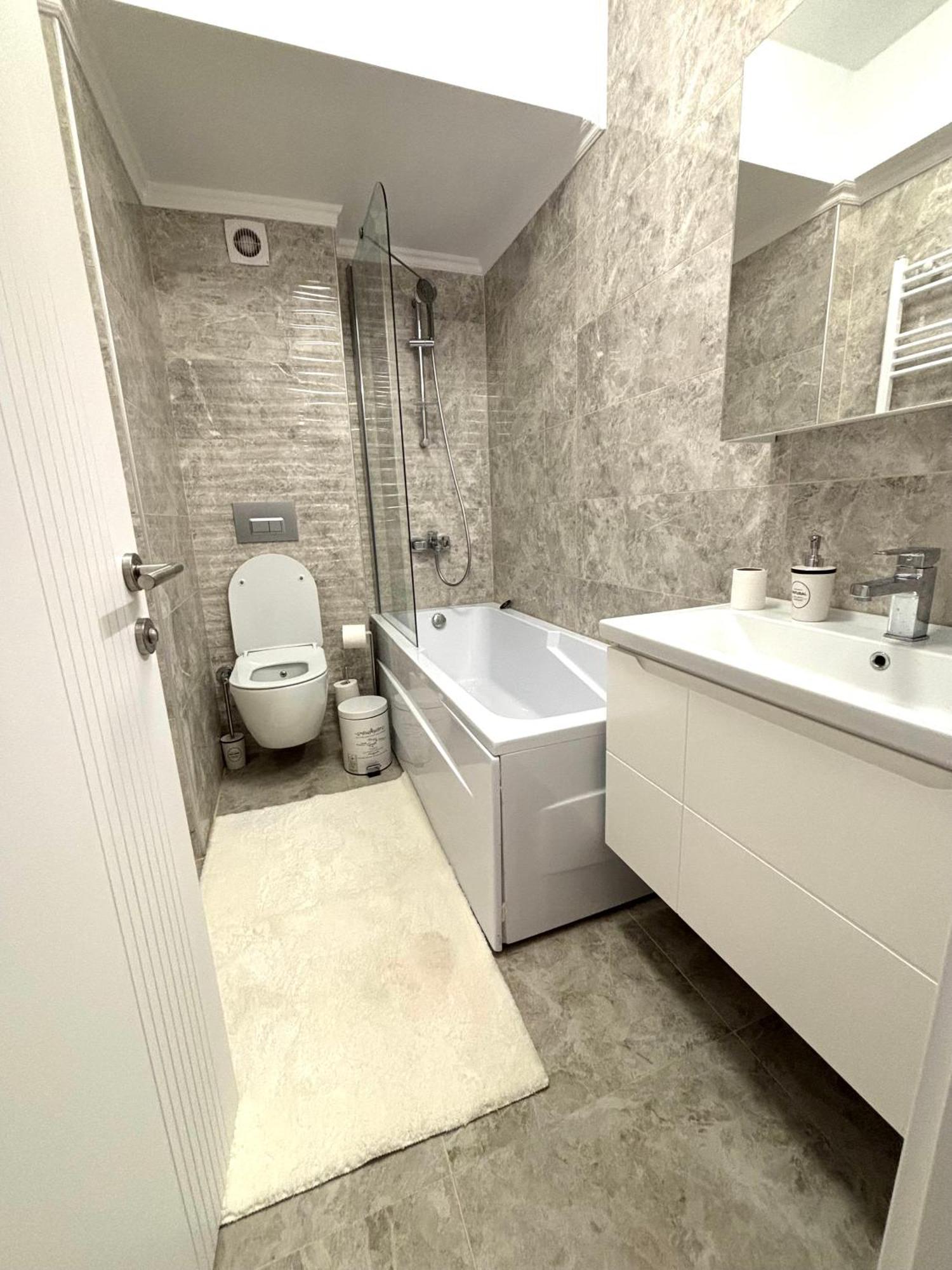 Viva Solid House Apartment